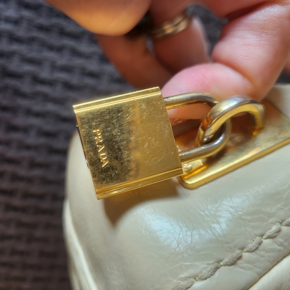 Sold Prada Glace Calf Leather Crossbody Handbag with Push Lock Chain Strap - Picture 4 of 13